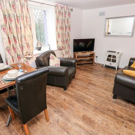 Villa The Coach House Tenby Esterno foto