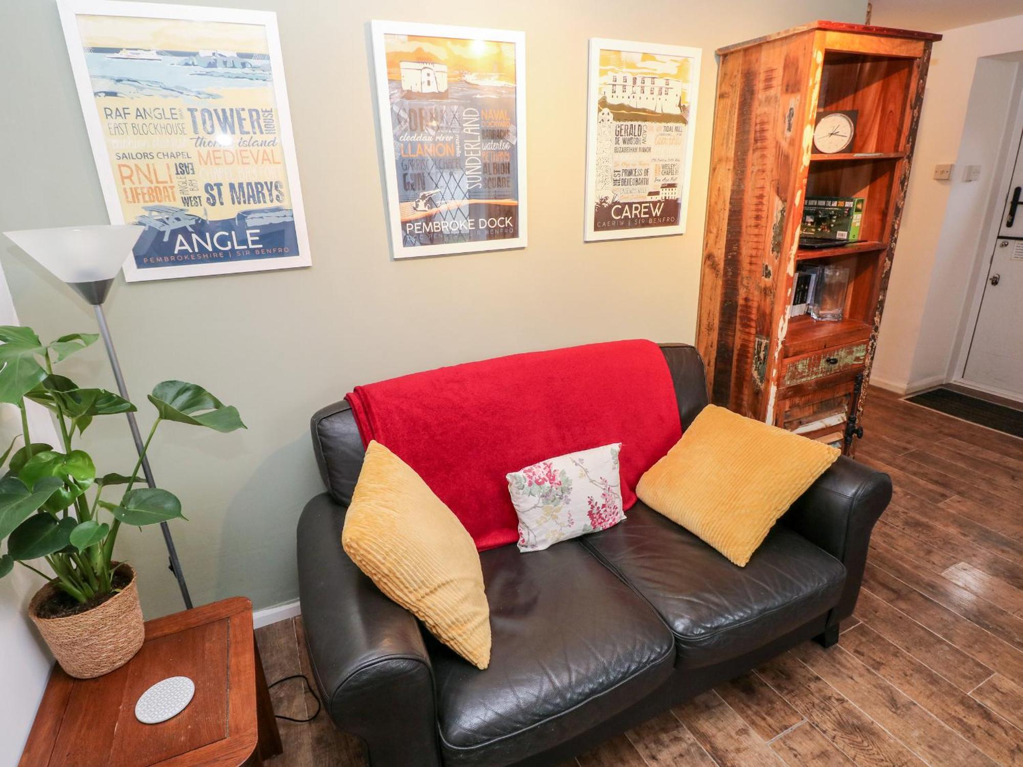 Villa The Coach House Tenby Esterno foto