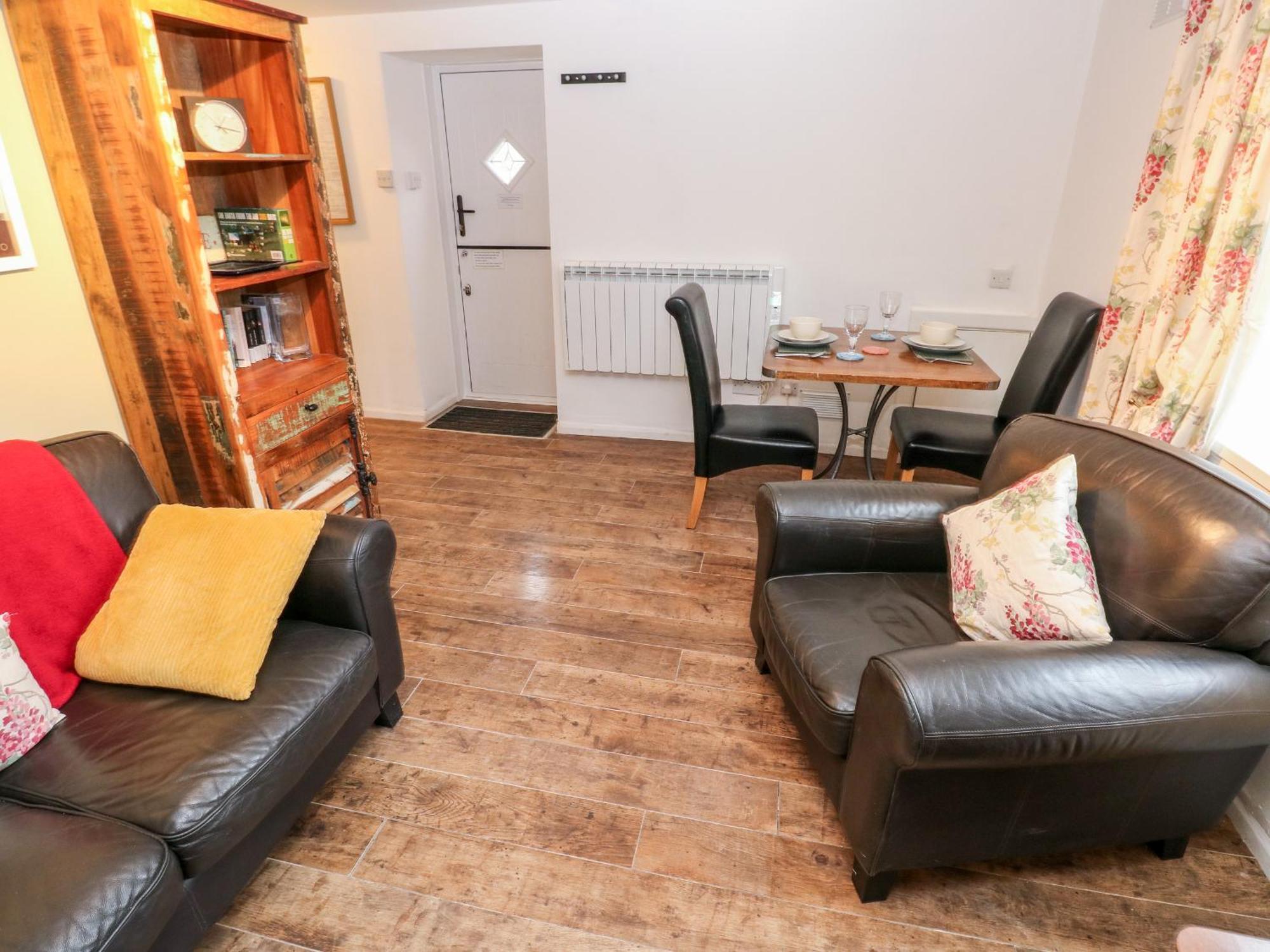 Villa The Coach House Tenby Esterno foto