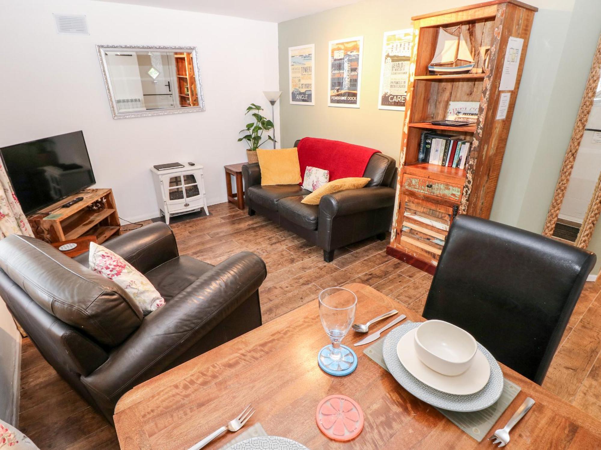 Villa The Coach House Tenby Esterno foto